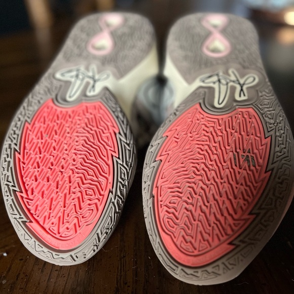 Nike Kyrie Infinity Leopard Camo - Picture 8 of 8